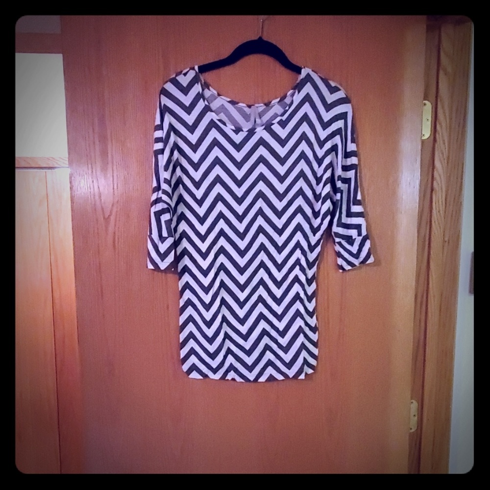 Chevron Grey 3/4 Sleeve Shirt
